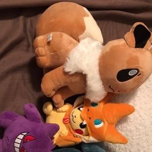 Pokemon plush set